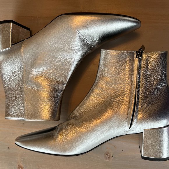 Saint Laurent Loulou 50 Silver Leather Ankle Boot - Picture 3 of 8